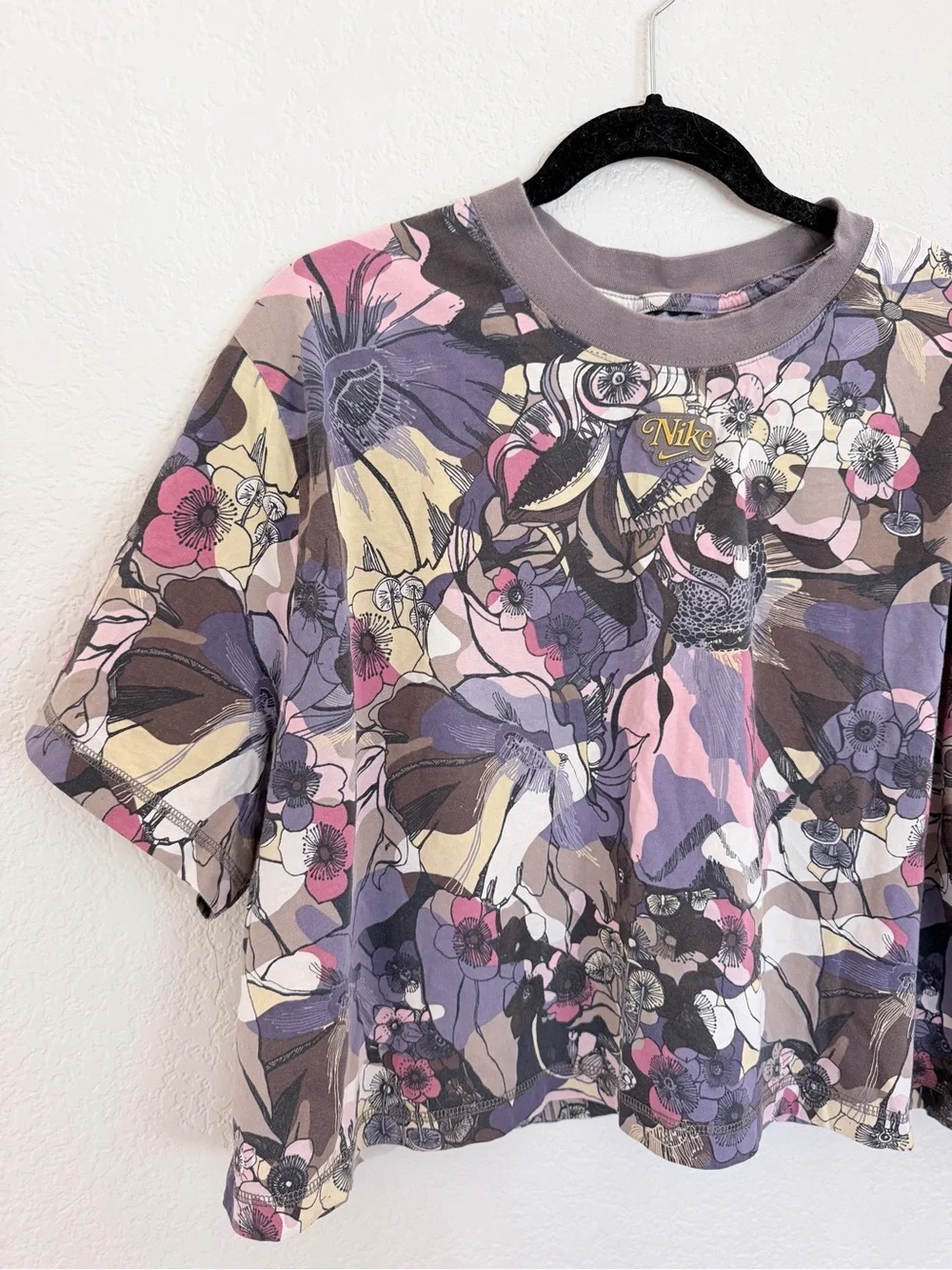 Nike Femme floral print crop top
